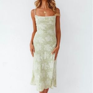 Fortunate One Midi Dress Size Small